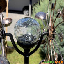 Lade das Bild in den Galerie-Viewer, Solarbetriebene Glaskugel Windmühle