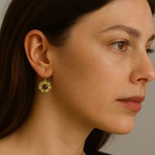 Lade das Bild in den Galerie-Viewer, Vintage Crystal Glanzohrringe