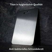 Lade das Bild in den Galerie-Viewer, TitanX Schneidebrett aus 100% Reintitan
